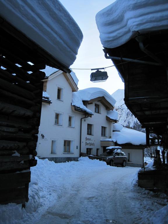 ザムナウンHaus Am Dorfplatzアパートメント エクステリア 写真
