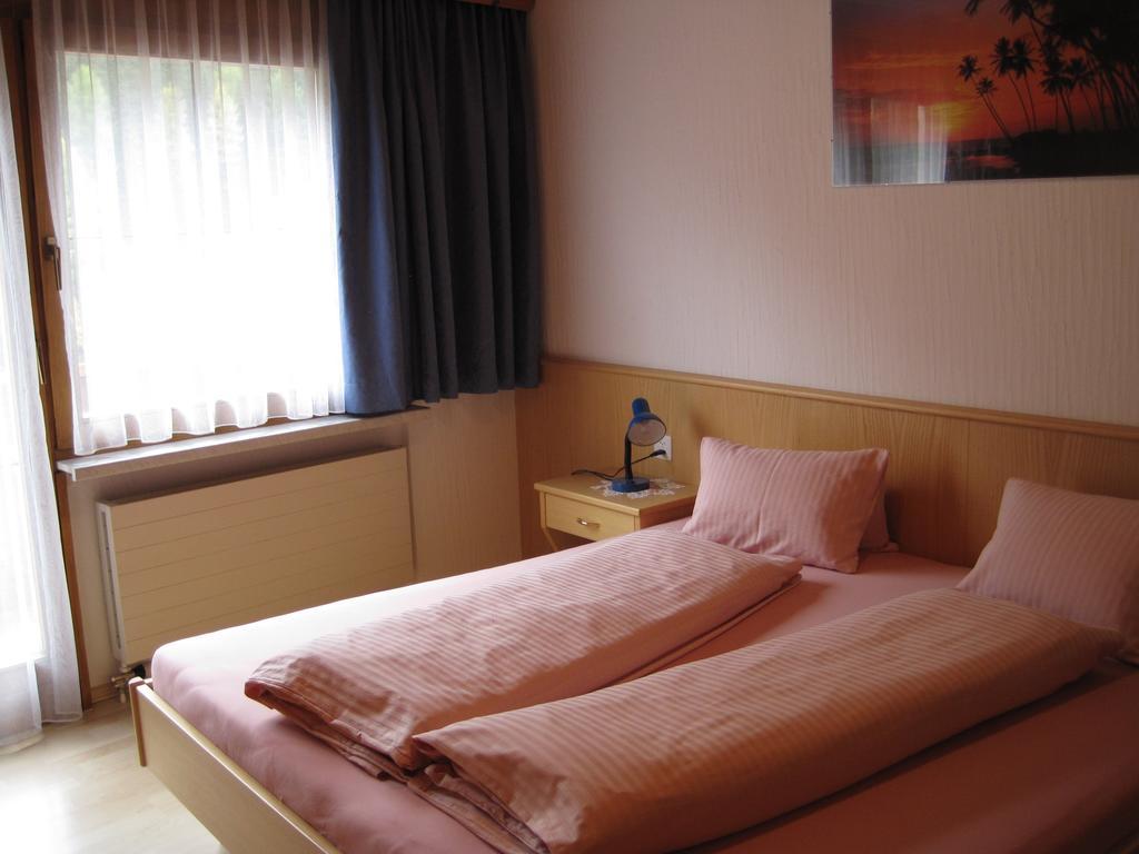 ザムナウンHaus Am Dorfplatzアパートメント 部屋 写真